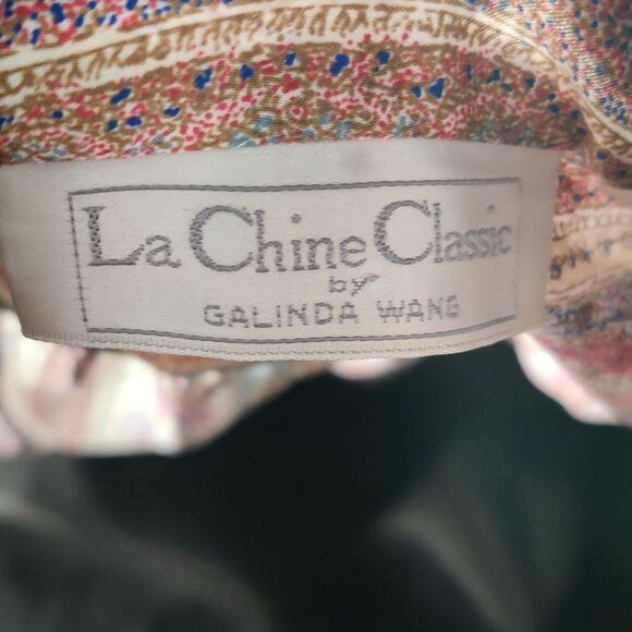 📏La Chine Classic by Glinda Wang Button-up with Built-in Scarf - Picture 7 of 7